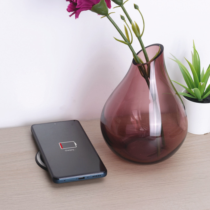 Häfele Pop-Up Worktop Socket with Wireless Charger & USB-A/USB-C